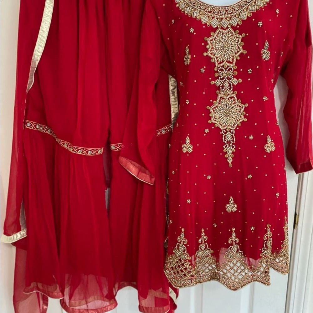 Pakistani peplum ghararah dress with stone fancy work. Perfect for wedding party